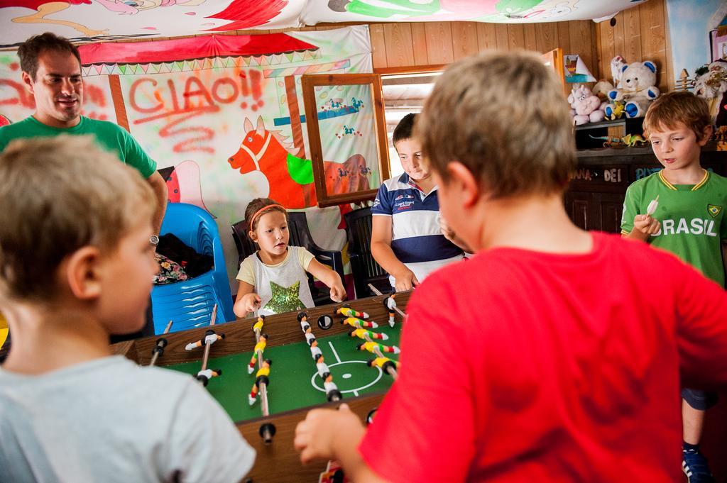 Villaggio Turistico Camping Cervino Antey-Saint-André Eksteriør bilde
