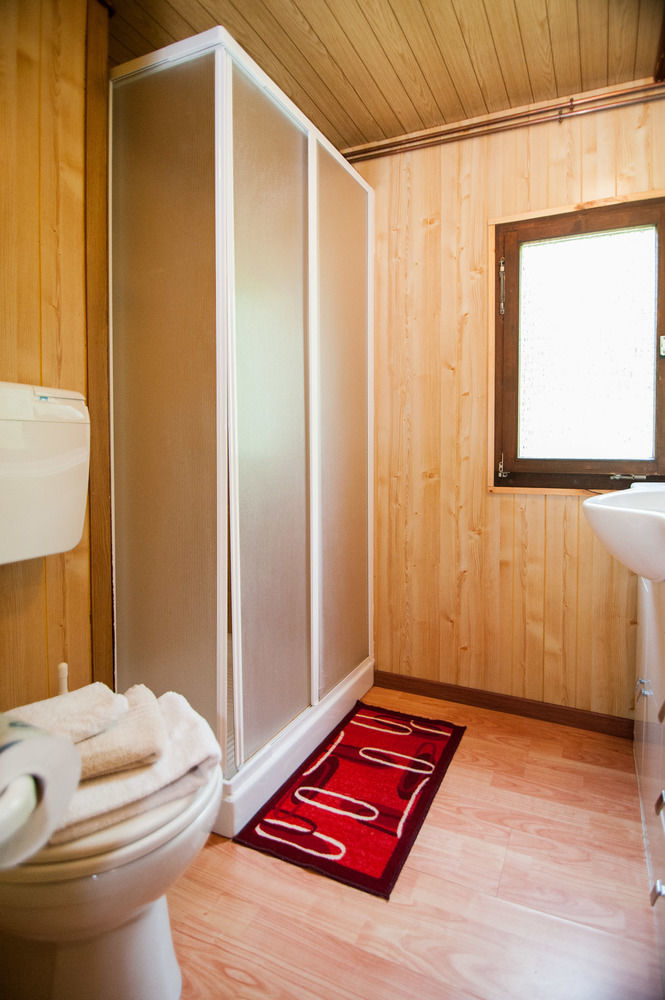 Villaggio Turistico Camping Cervino Antey-Saint-André Eksteriør bilde