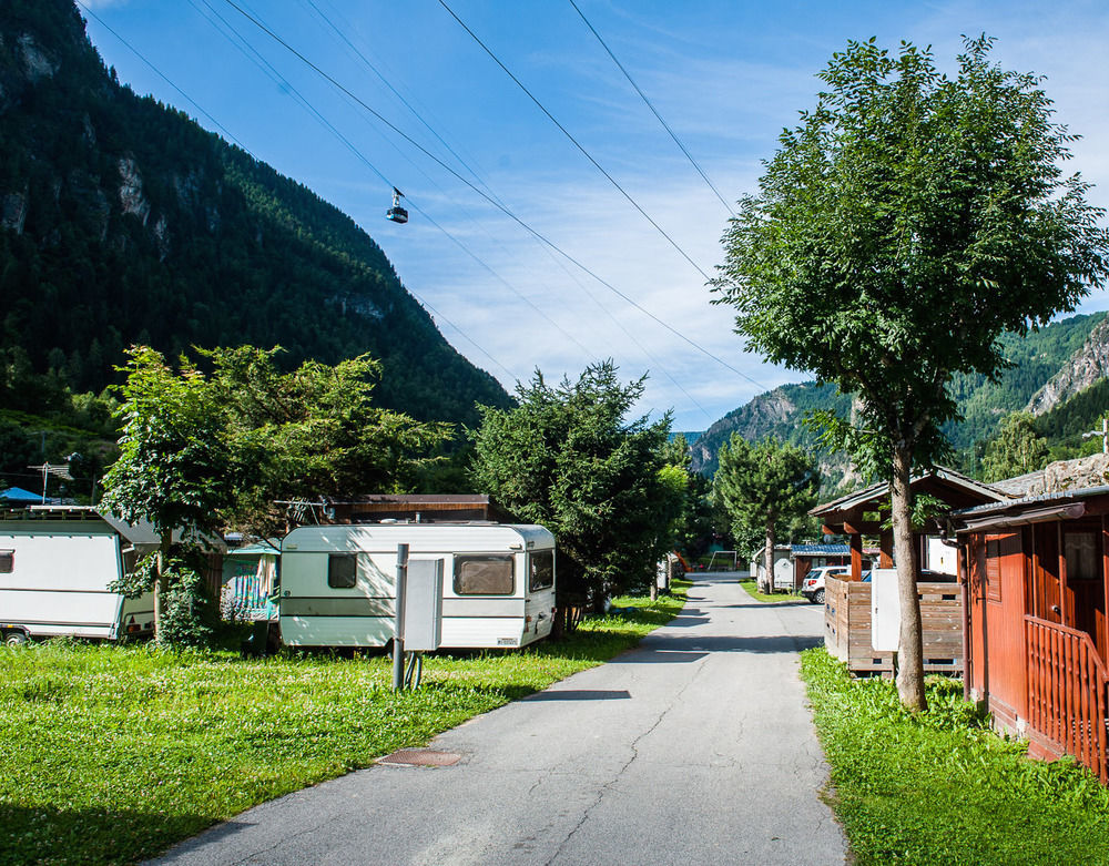 Villaggio Turistico Camping Cervino Antey-Saint-André Eksteriør bilde